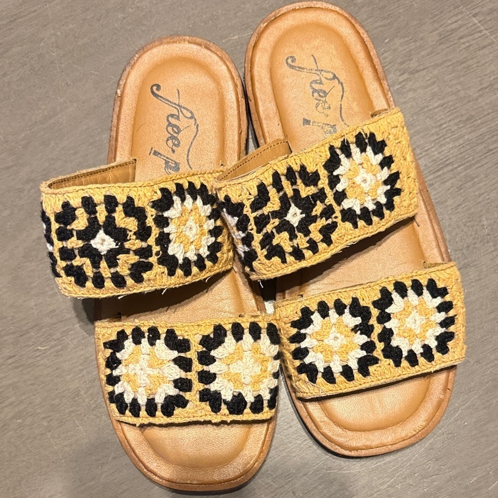 Free People Womens Crochet Strap Sandals - Black and Yellow